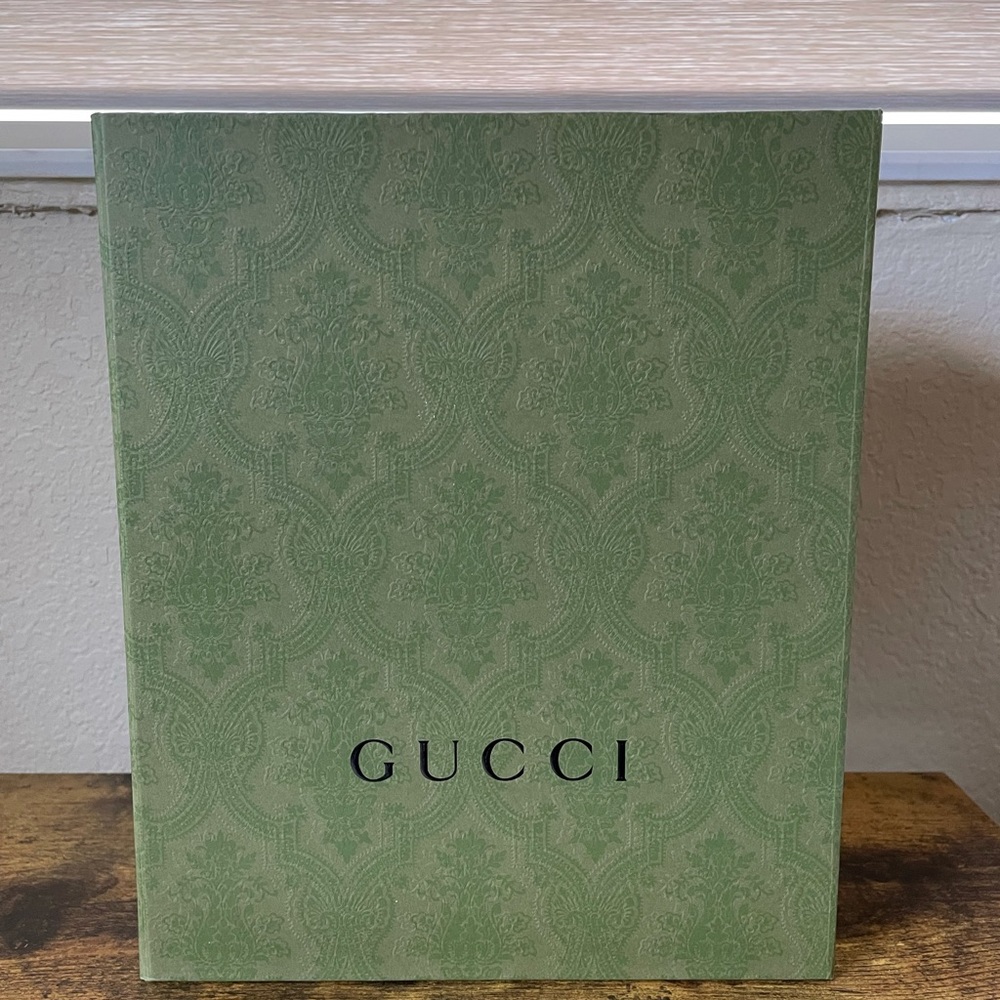 GUCCI Authentic Green Empty Gift Box